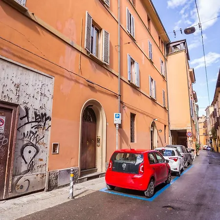 Borgonuovo, * Bologna